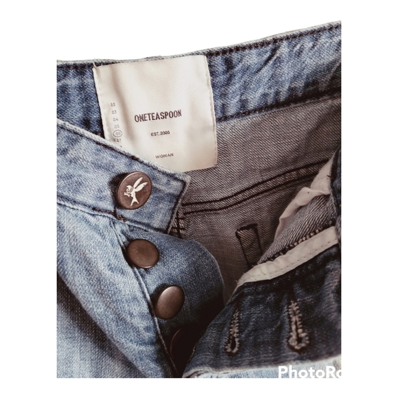 🌟 HOST PICK 🌟 One by OneTeaspoon Bandits Relaxed Fit Jeans Shorts - Picture 6 of 9